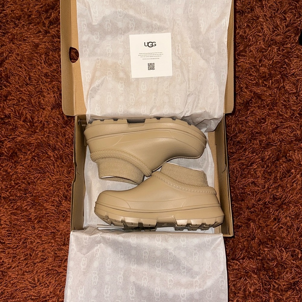 UGG Tasman X